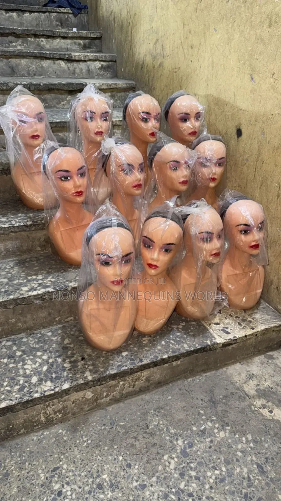 Plastic Long Necks Mannequin Heads