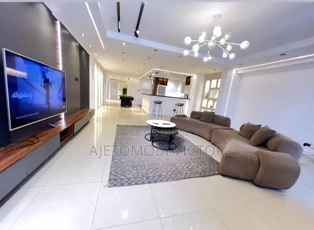 Waterfront Luxury 3bedroom Apartment