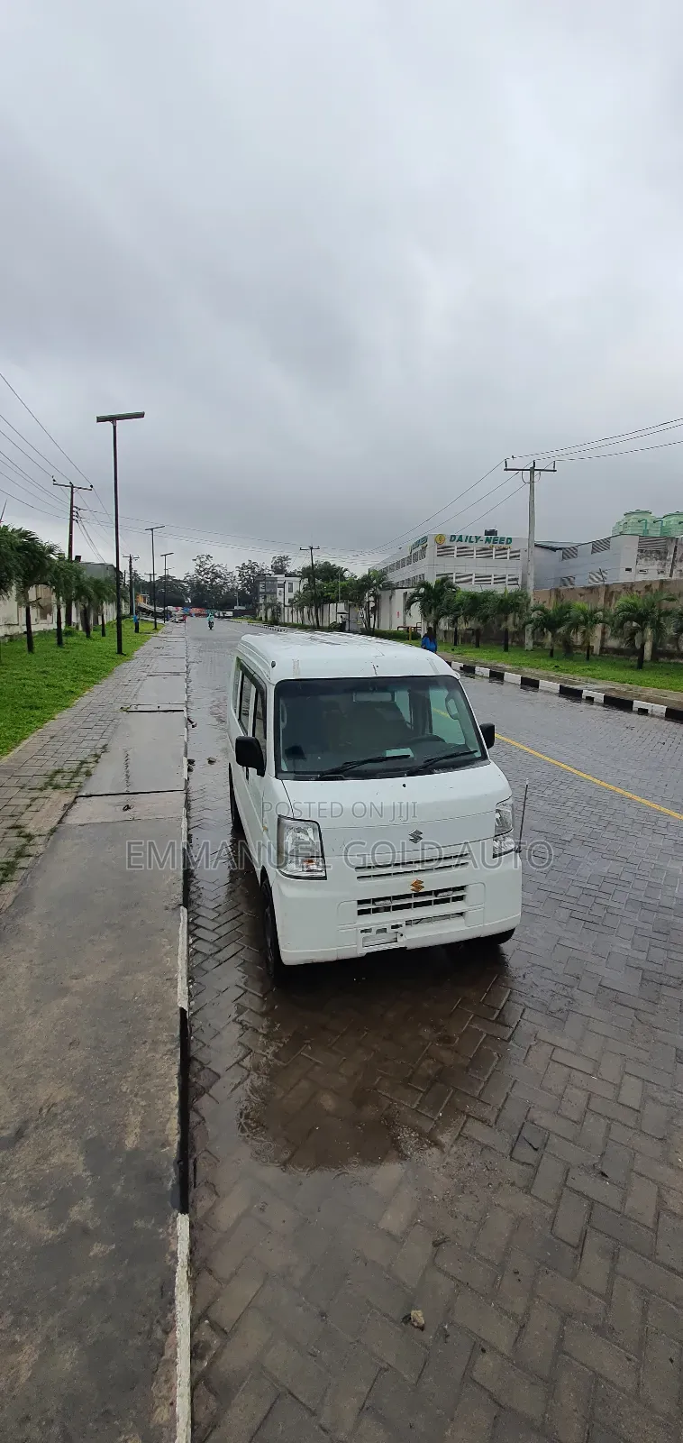 Suzuki APV Minibus 2010 White