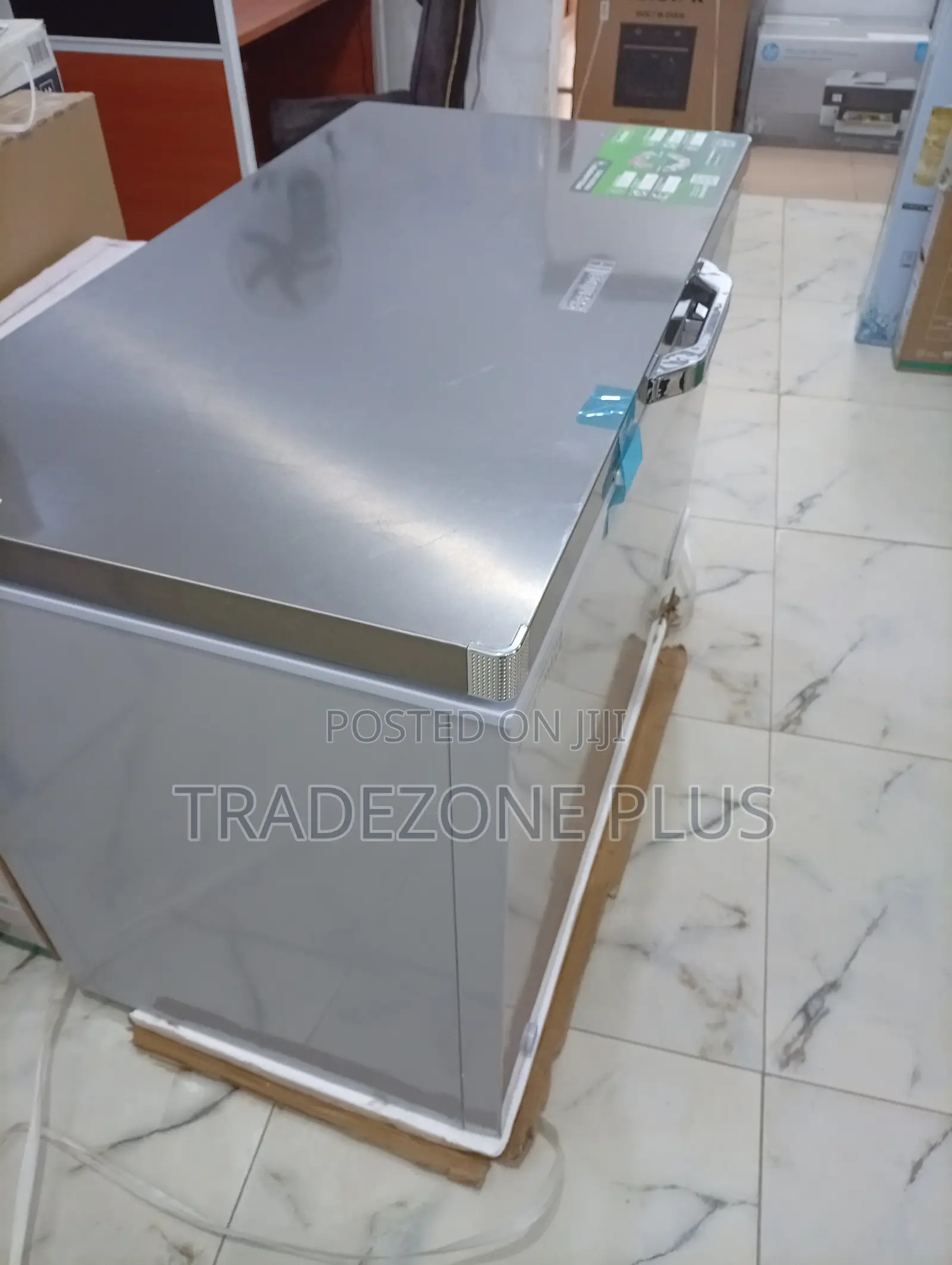 Anti-Rust Scanfrost (300l) Freezer