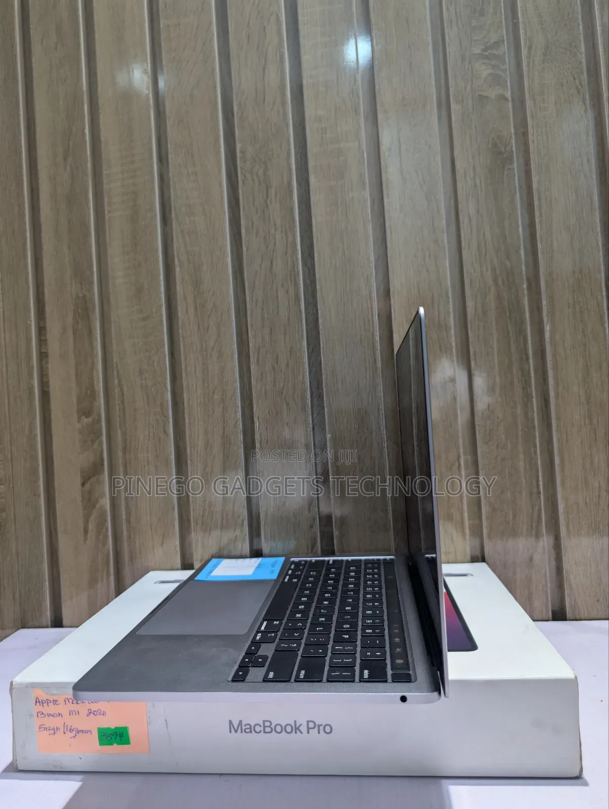 Laptop Apple MacBook Pro 2020 M1 16GB Apple M1 Pro SSD 512GB