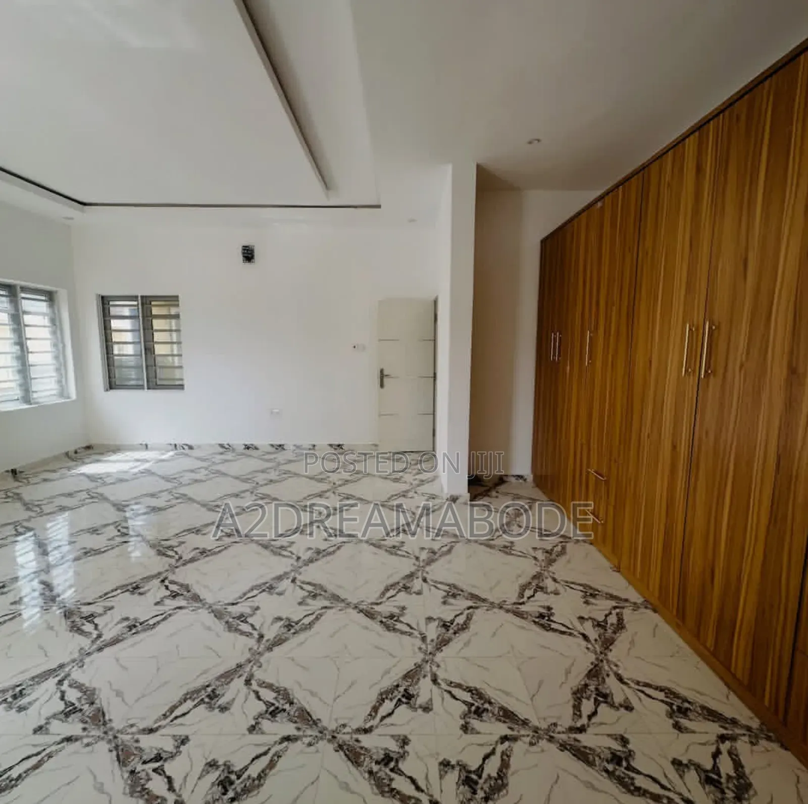 5bdrm Duplex in Opic, Isheri North for sale