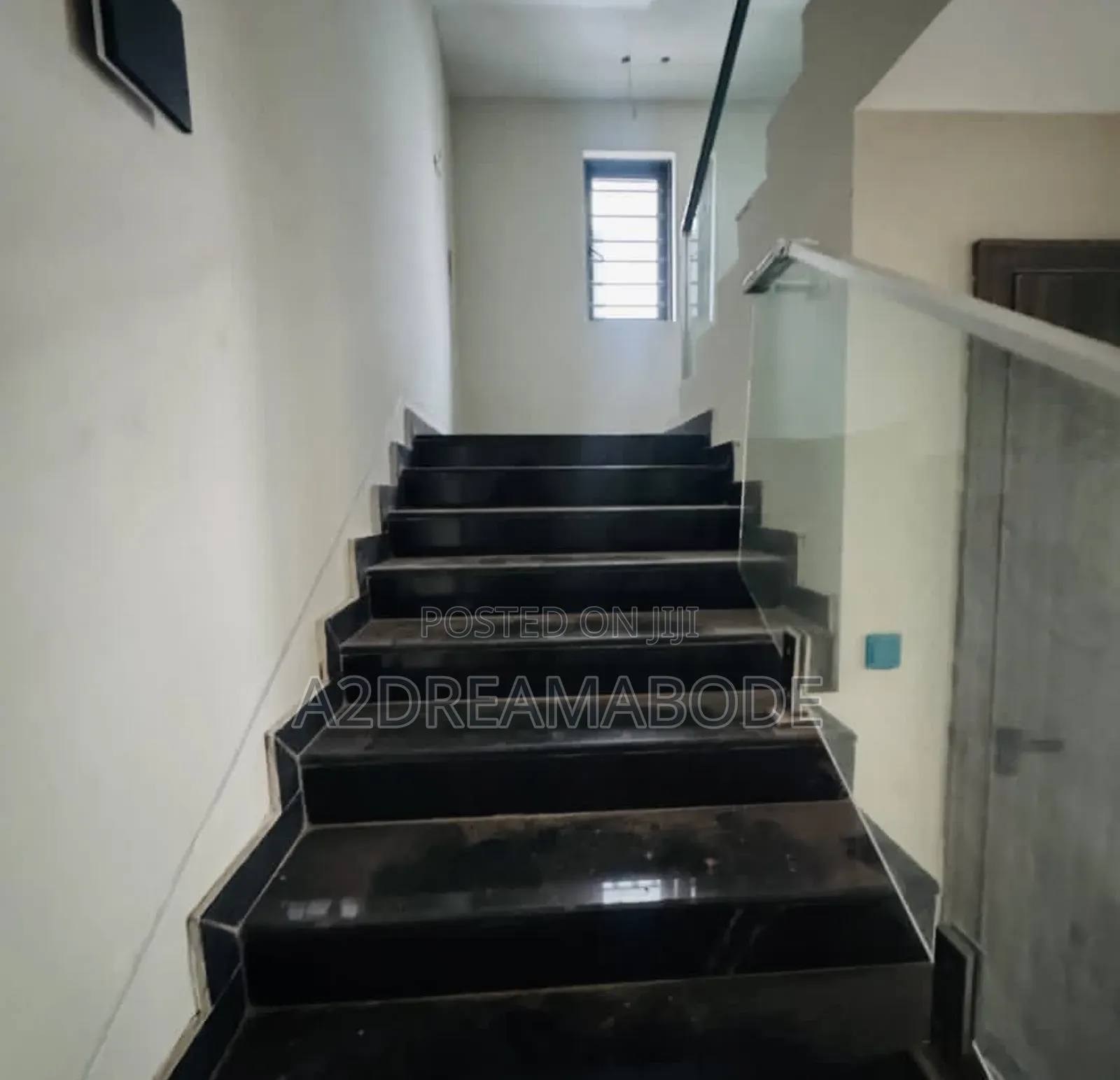 6bdrm Duplex in Ikeja Gra for sale