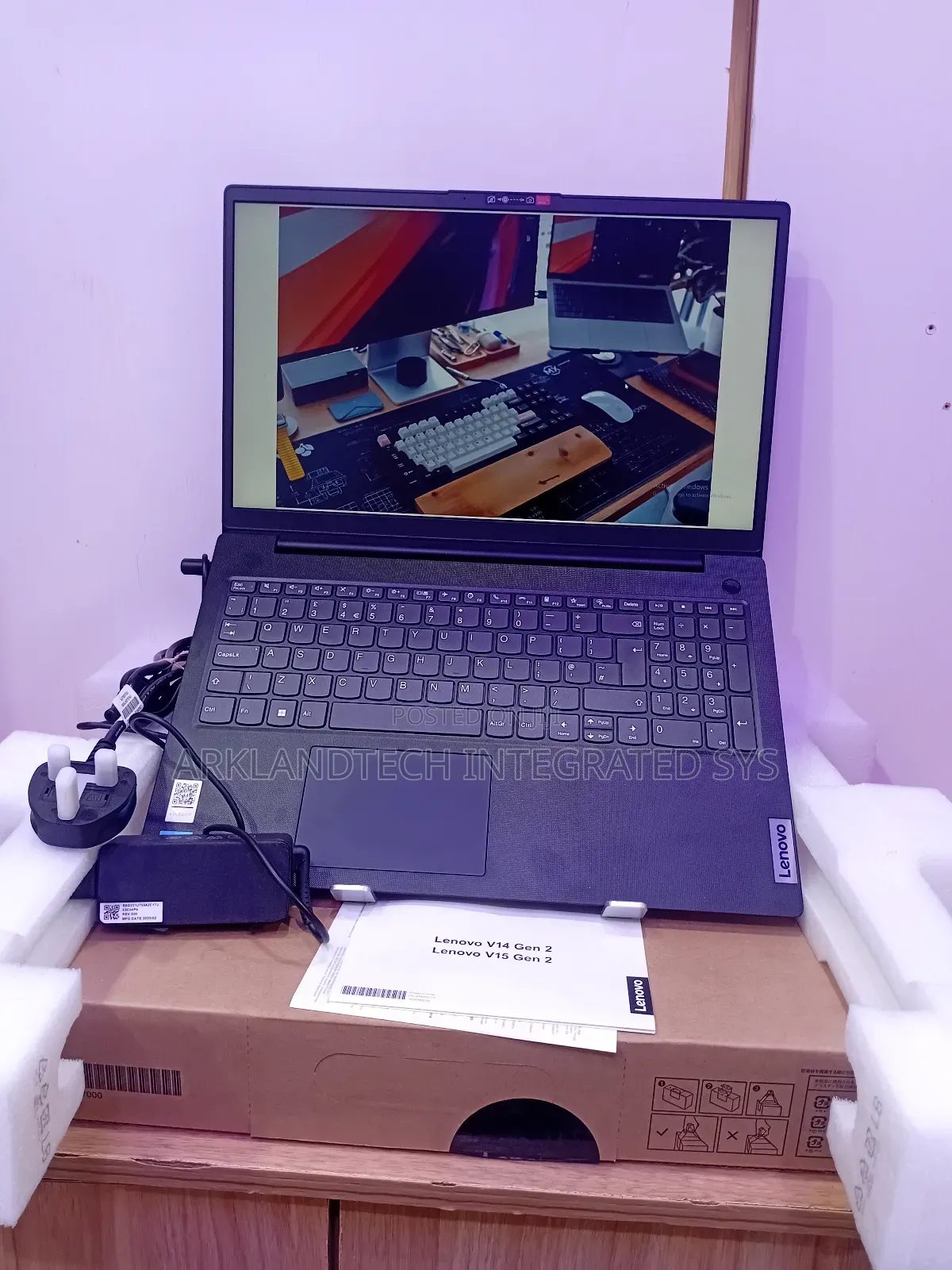 New Laptop Lenovo IdeaPad S10 8GB Intel Core i3 SSD 512GB