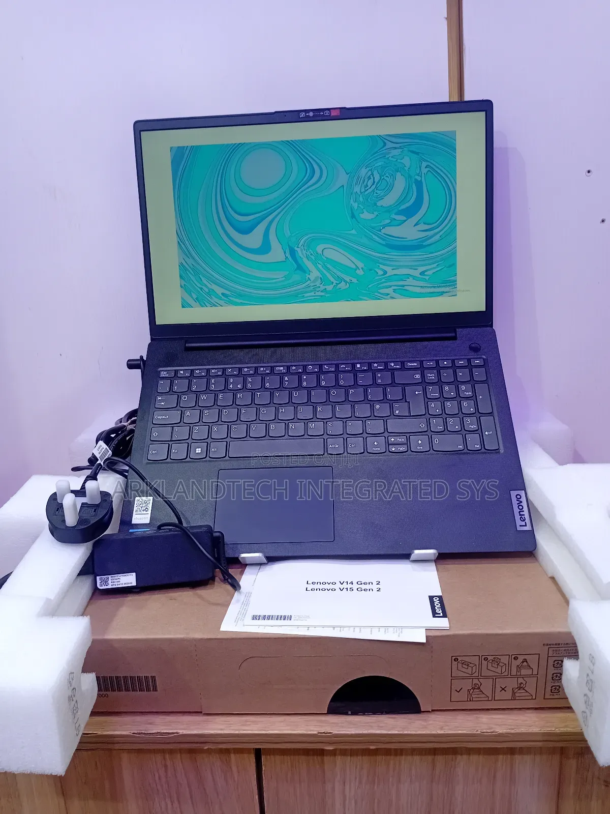 New Laptop Lenovo IdeaPad S10 8GB Intel Core i3 SSD 512GB