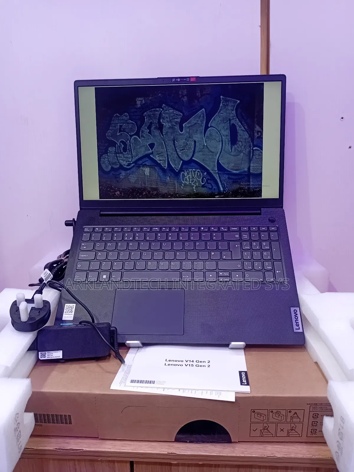 New Laptop Lenovo IdeaPad S10-3 8GB Intel Core i3 SSD 512GB