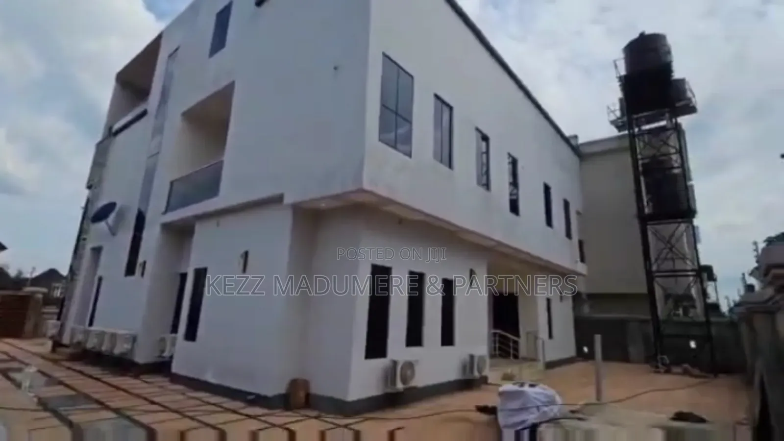 Furnished 7bdrm Duplex in Royal Gardens for sale