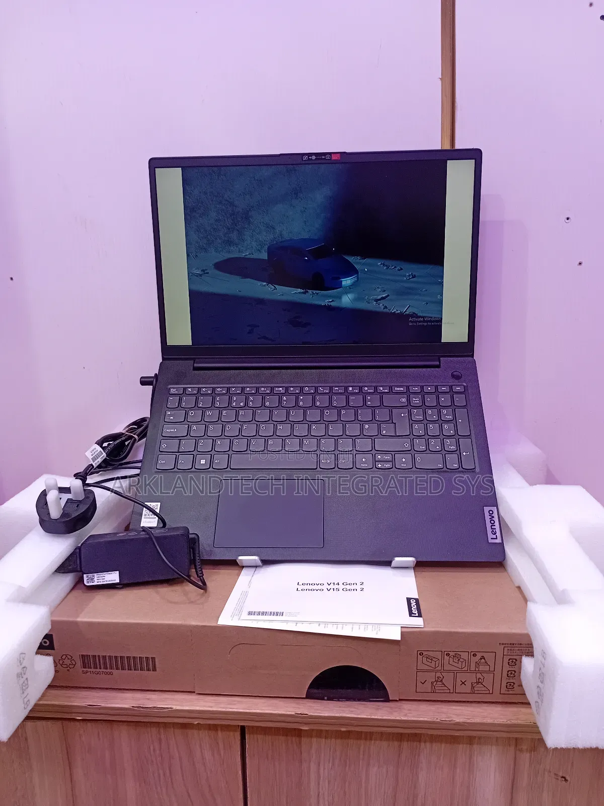 New Laptop Lenovo IdeaPad S206 8GB Intel Core i3 SSD 256GB