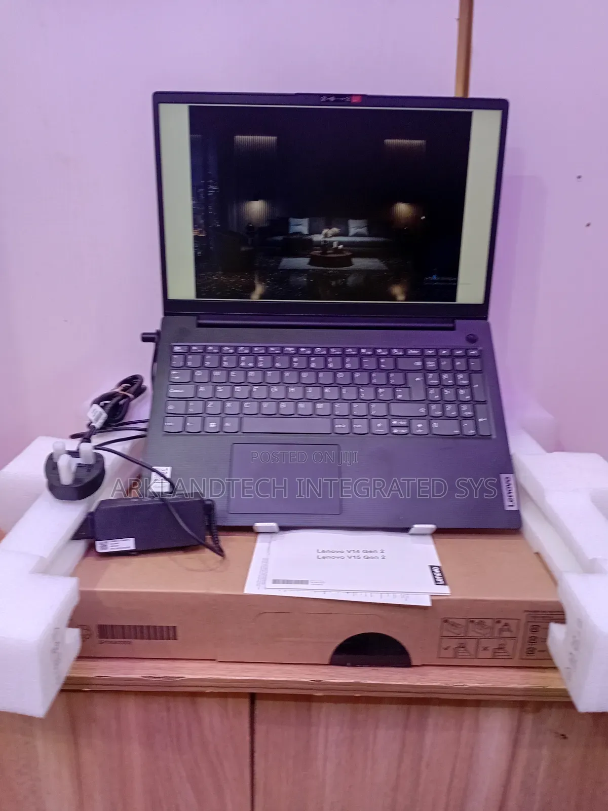 New Laptop Lenovo IdeaPad S340 8GB Intel Core i3 SSD 256GB