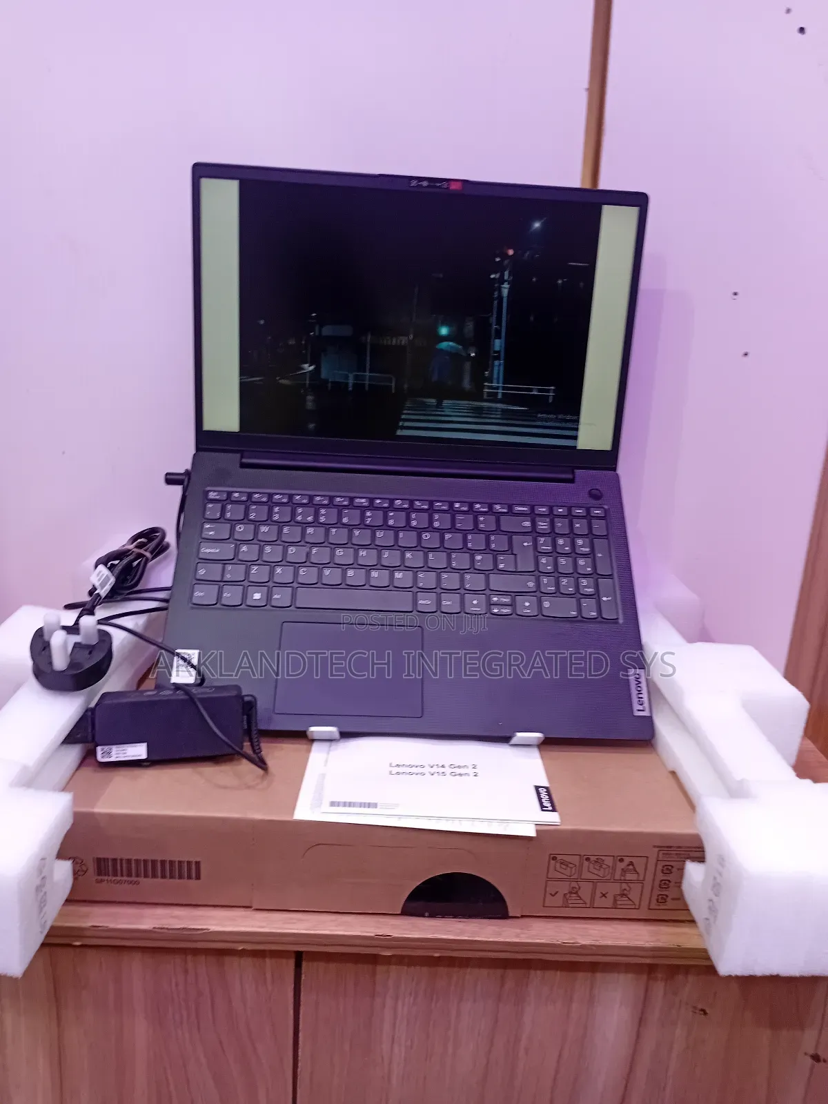 New Laptop Lenovo IdeaPad S340 8GB Intel Core i3 SSD 256GB