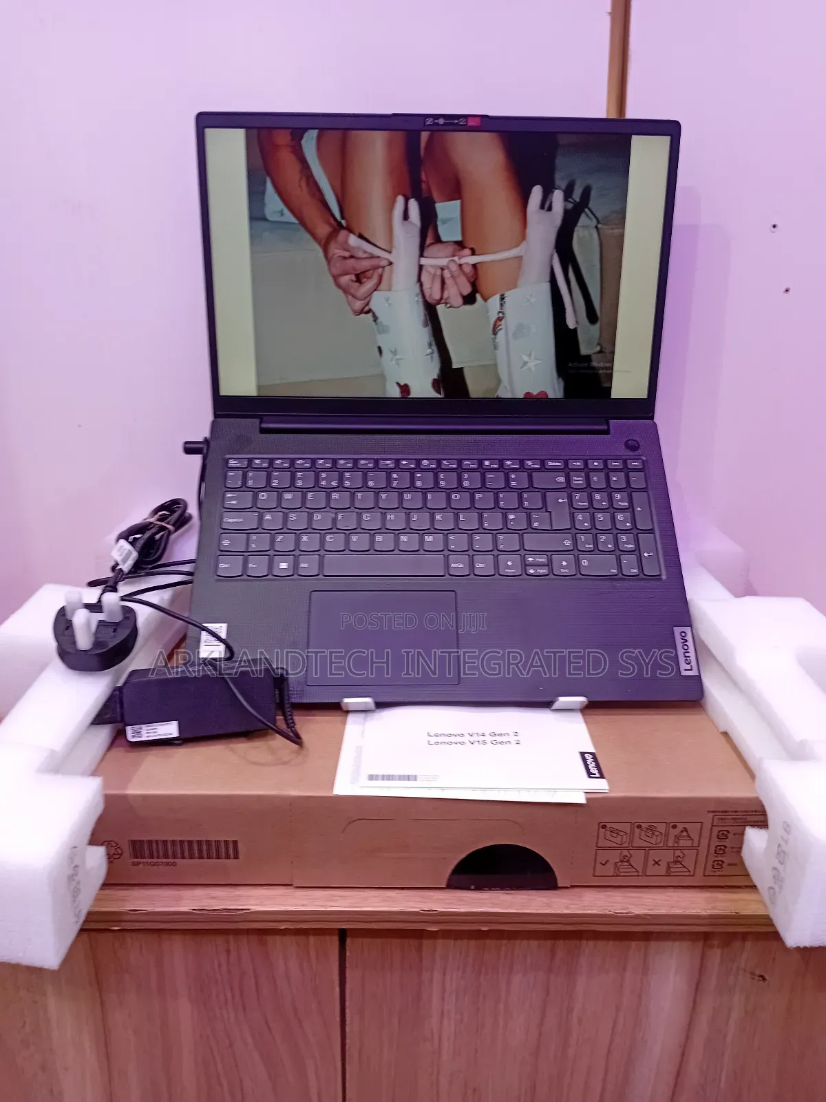 New Laptop Lenovo IdeaPad S340 8GB Intel Core i3 SSD 512GB