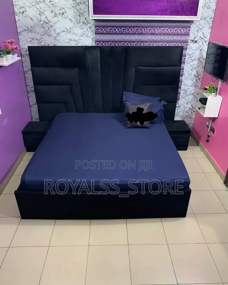 Quality Cotton Plain Color Bedsheet With 4 Pillow Cases