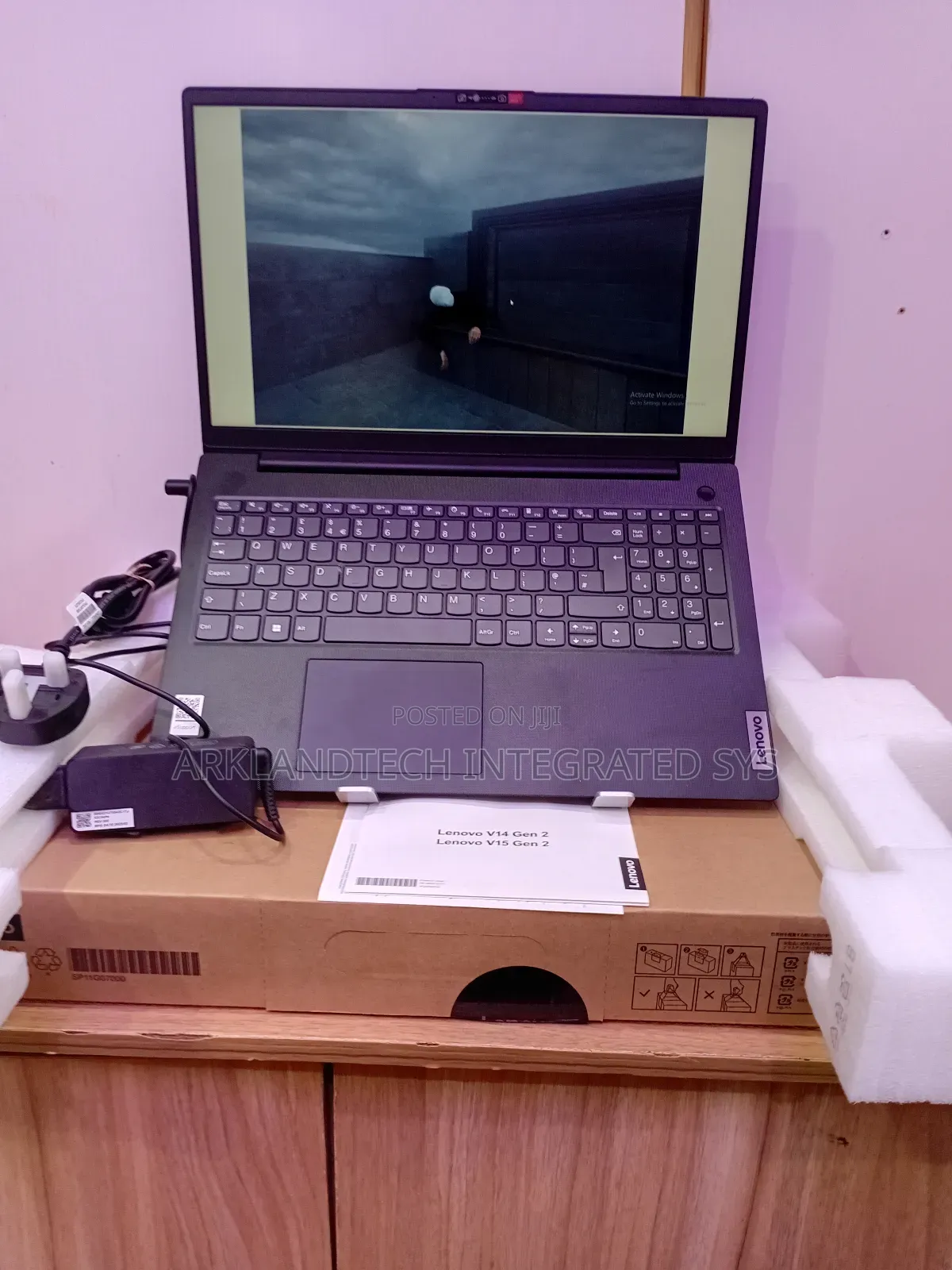 New Laptop Lenovo IdeaPad U110 8GB Intel Core i3 SSD 256GB