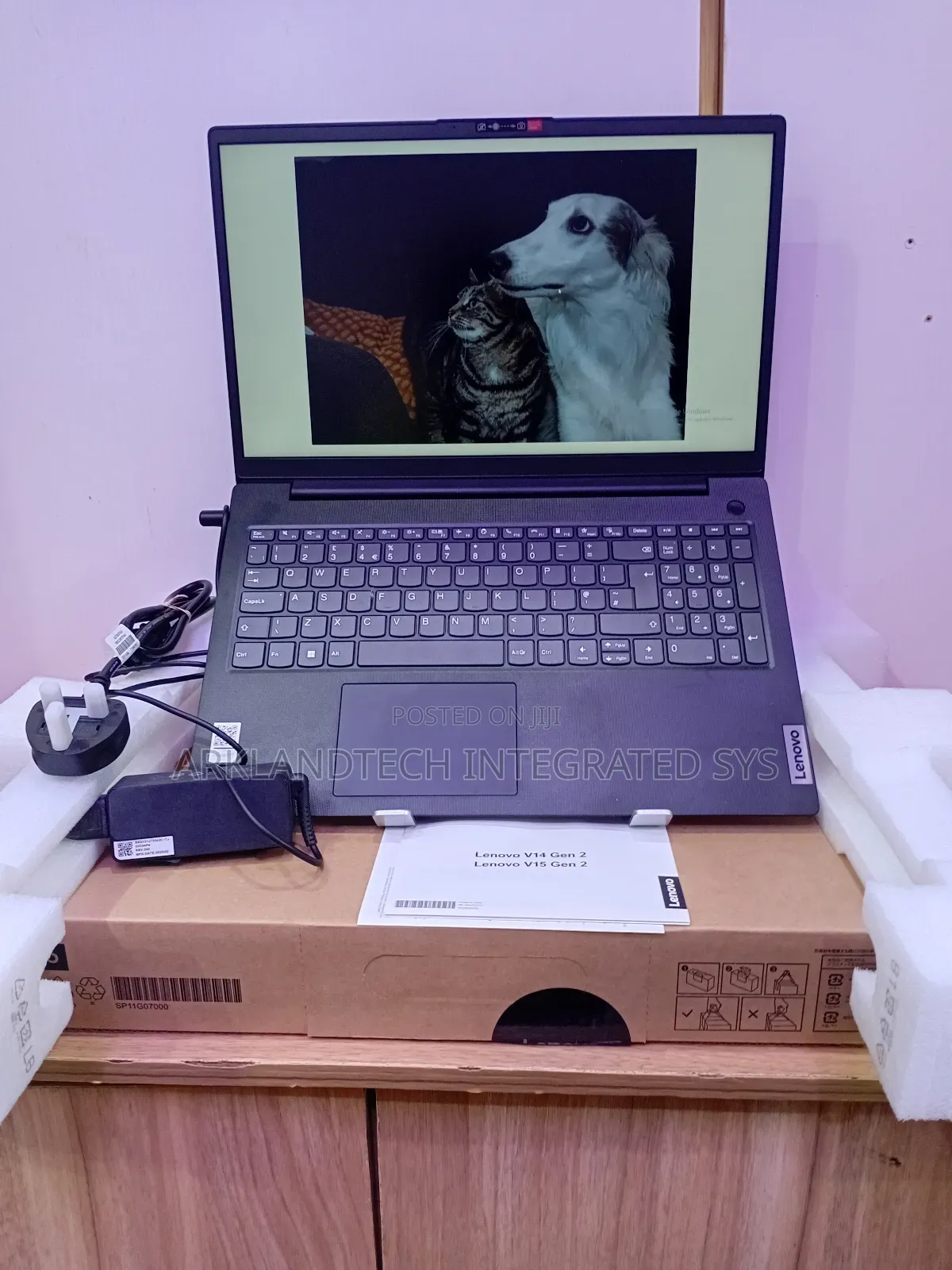 New Laptop Lenovo IdeaPad U110 8GB Intel Core i3 SSD 512GB