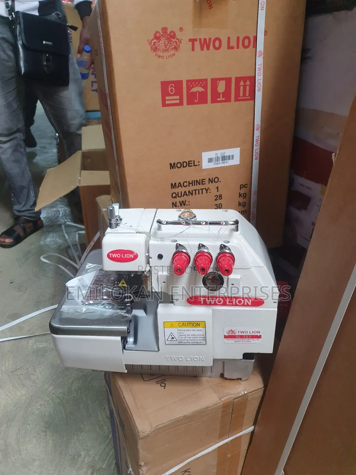 Industrial Weaving Machine Model 737