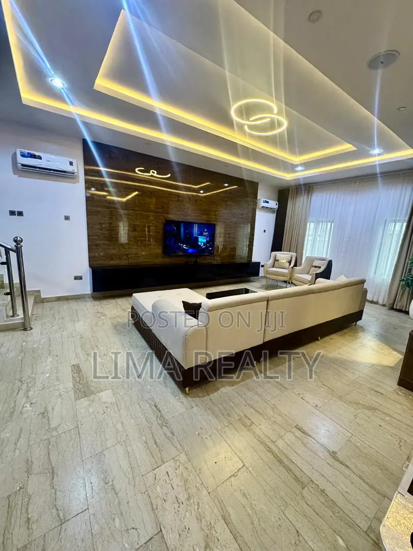 Luxury 5 Bed Self for Party and Normal Stay