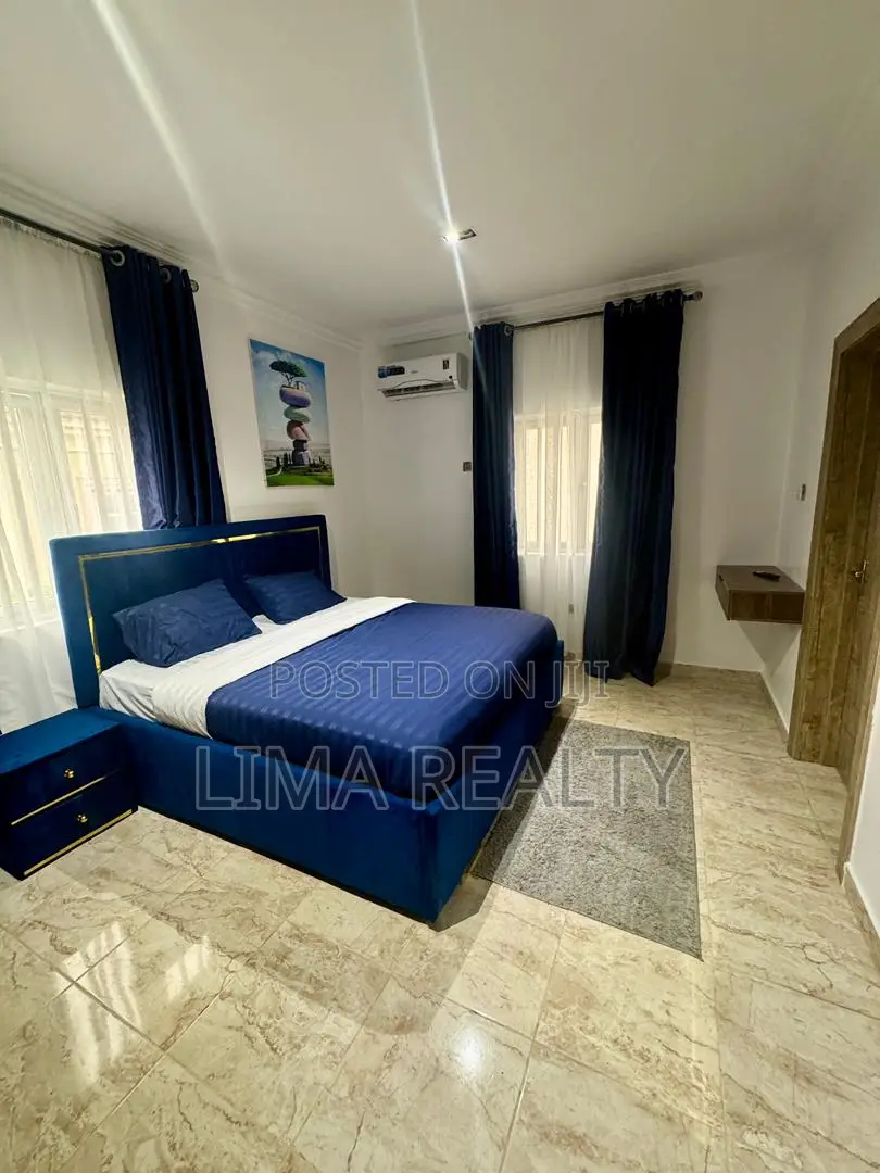 Luxury 5 Bed Self for Party and Normal Stay