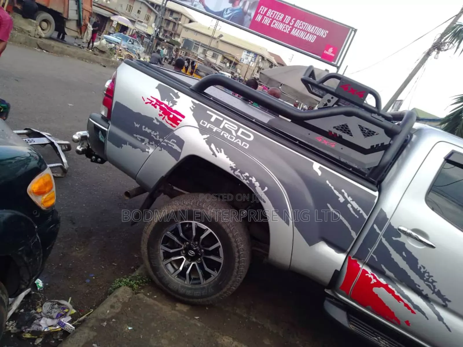 Retractable Booth Cover With Off Road Bar _-*%47%+