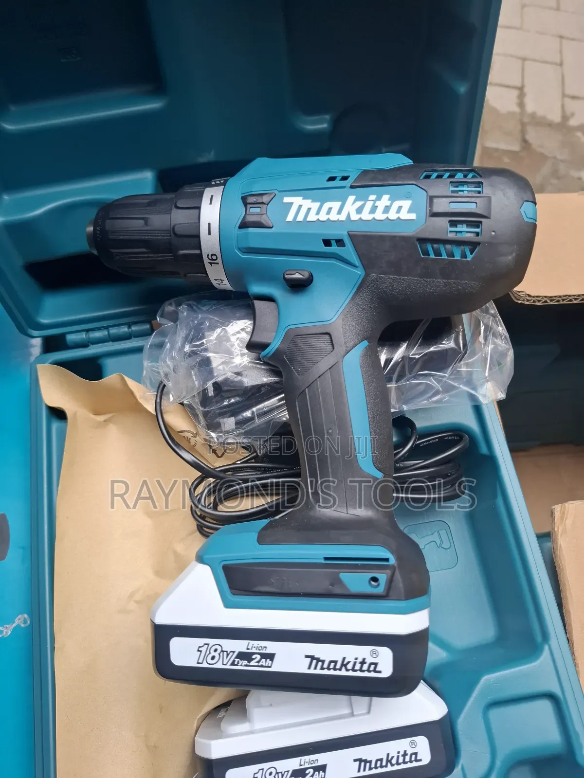 Makita Cordless Drill Drive 18voit Df488dwae