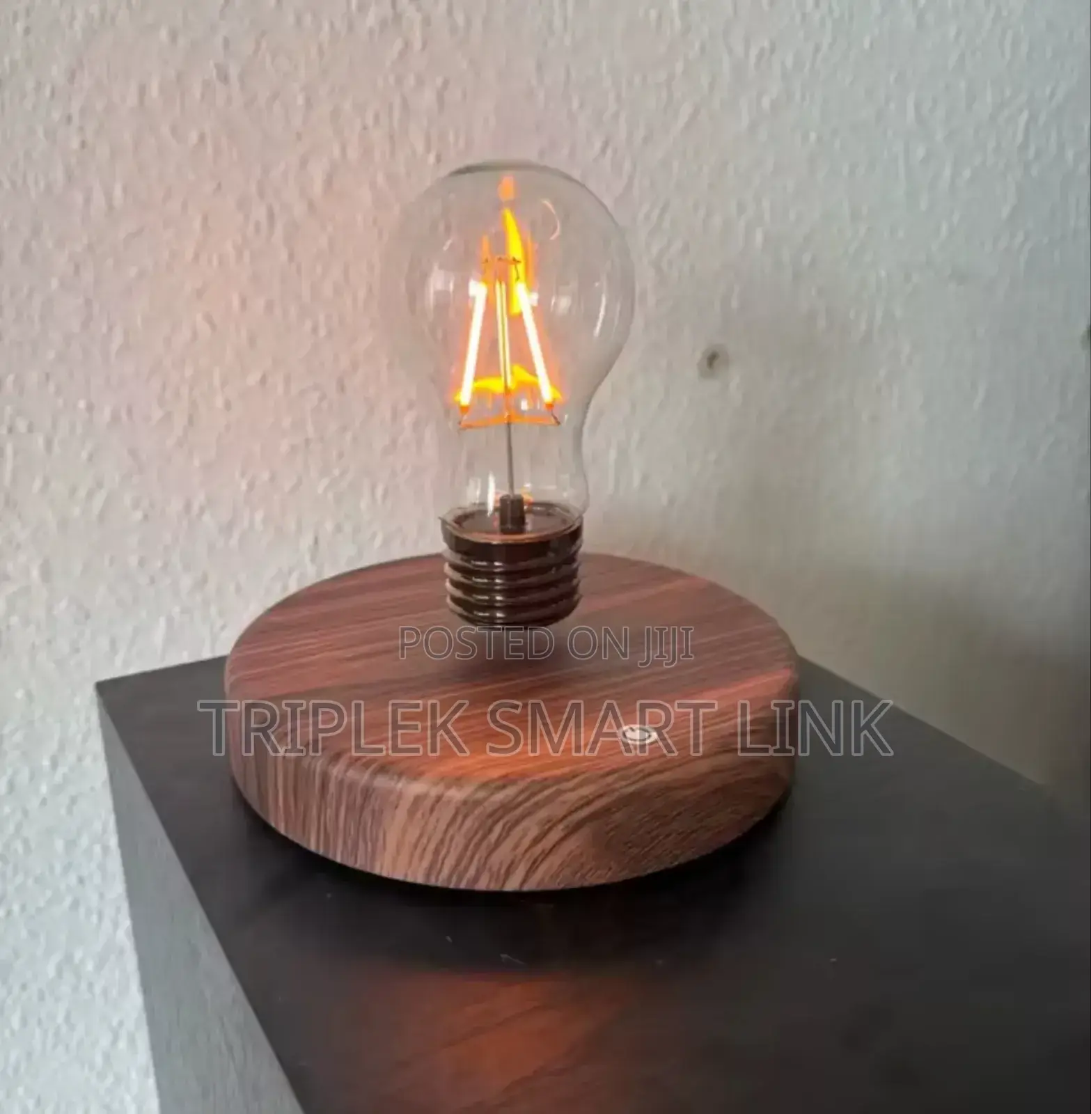 Magnetic Levitation Lamp Floating Led Bulb Home Office Desk Decoration