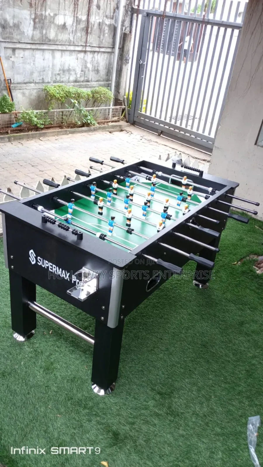 Renowned 5ft Soccer Table