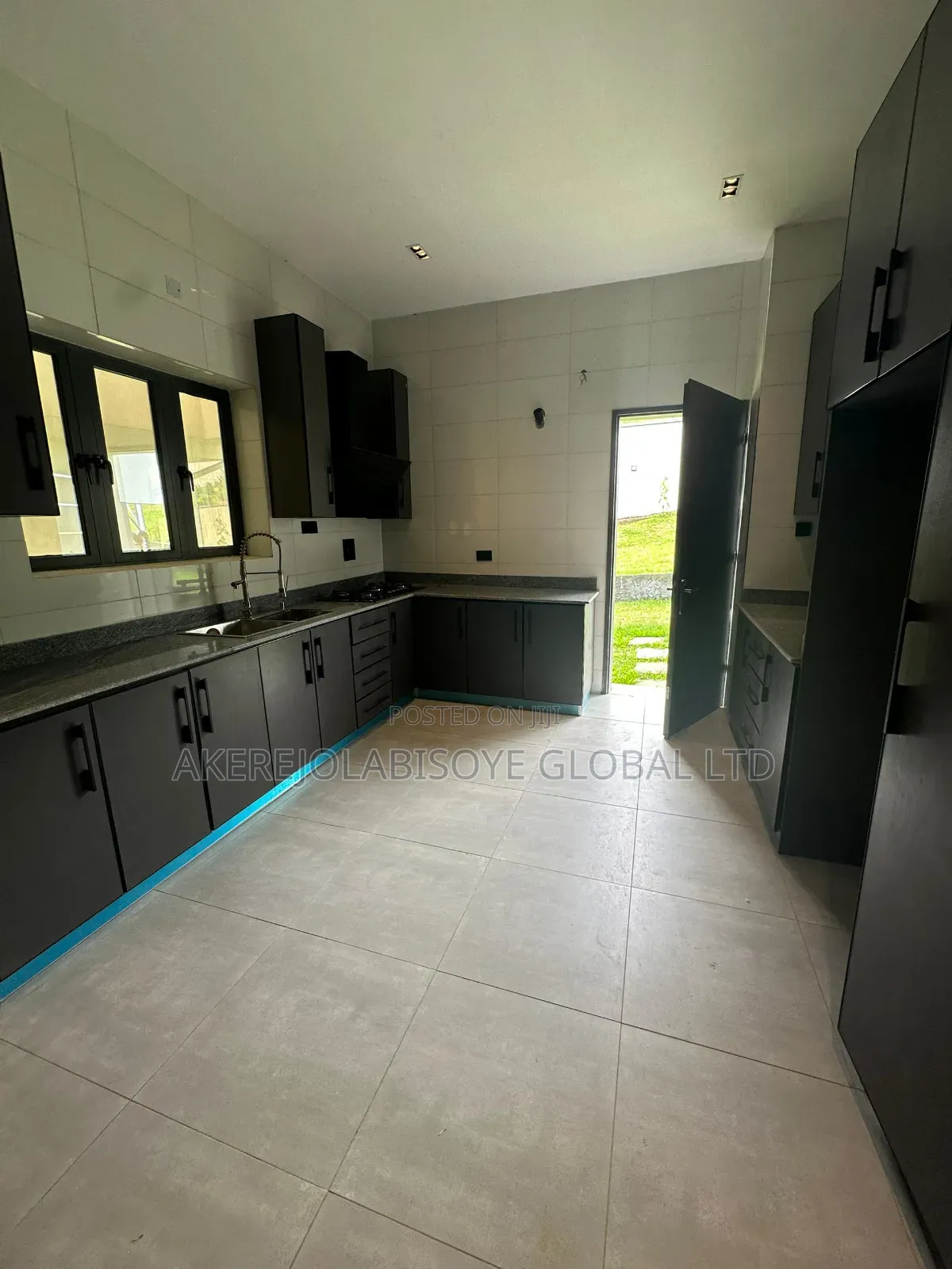 4bdrm Duplex in Katampe Extension for sale
