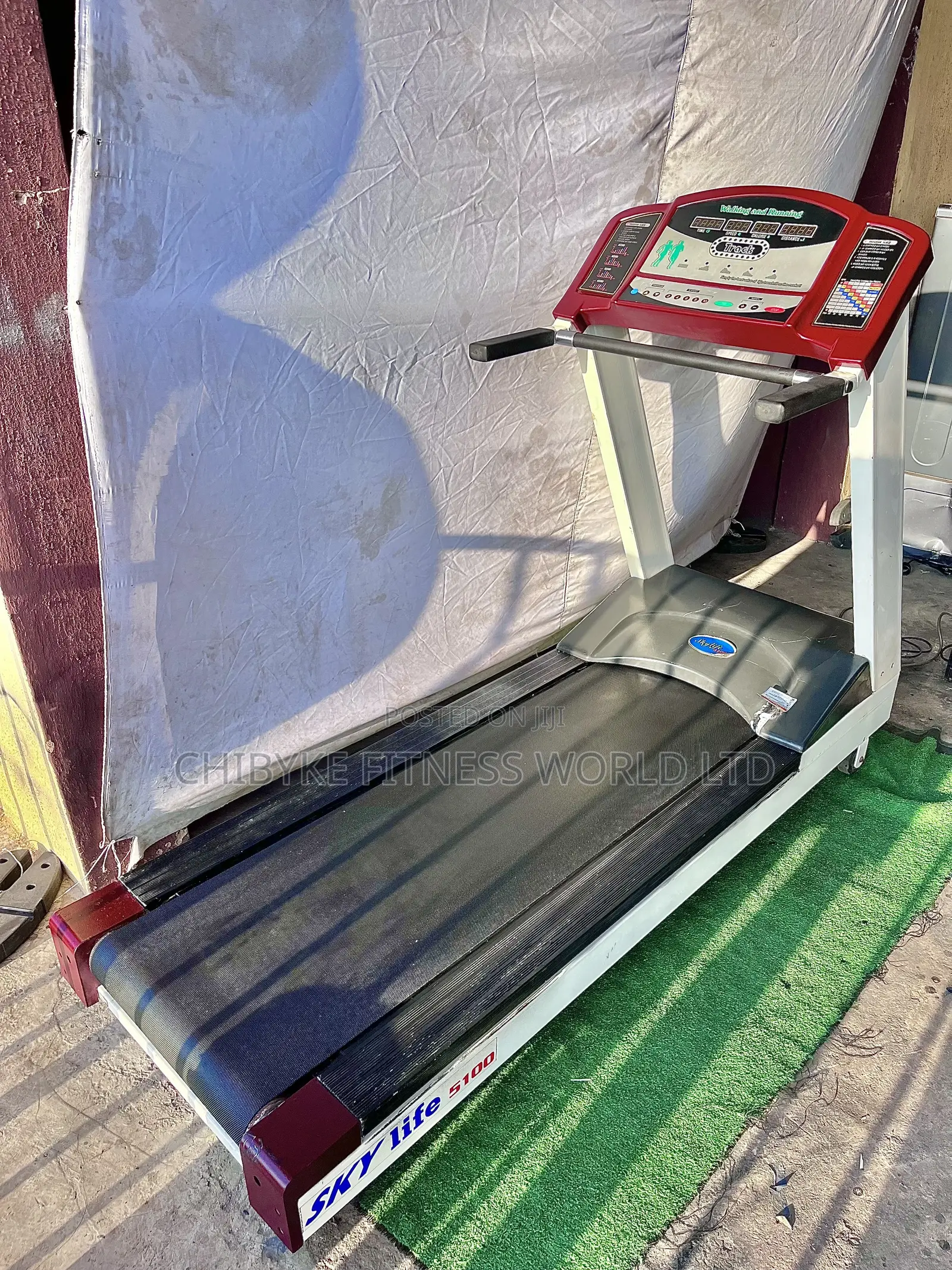 6hp Skylife Industrial Treadmill