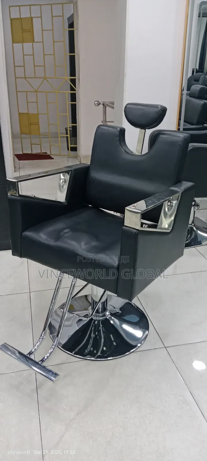 Reclinable Salon Barber Chair