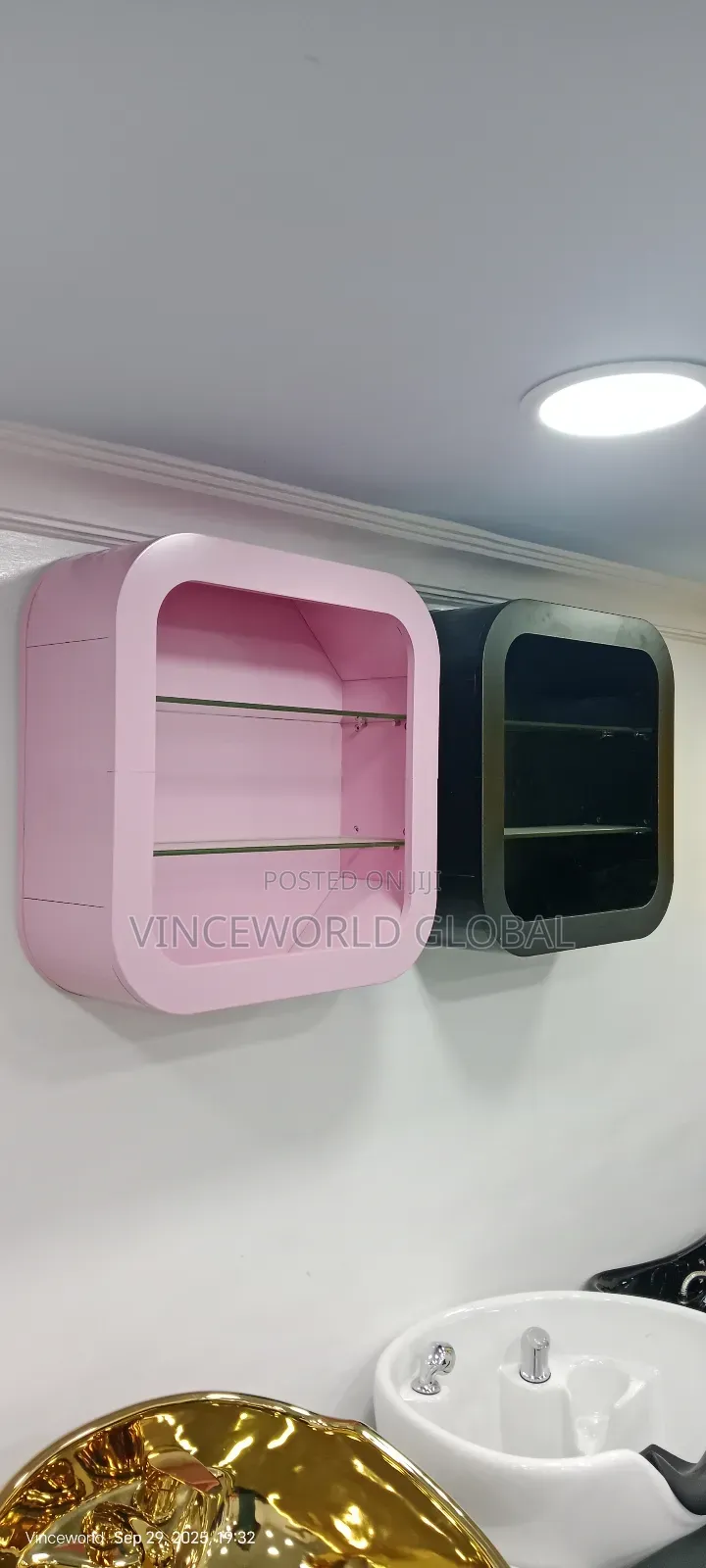 Towels and Accessories Wall Rack (Pink and Black Colors)