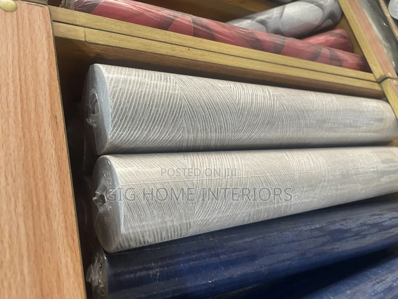 Italian Premium Luxury Wallpaper Vvip