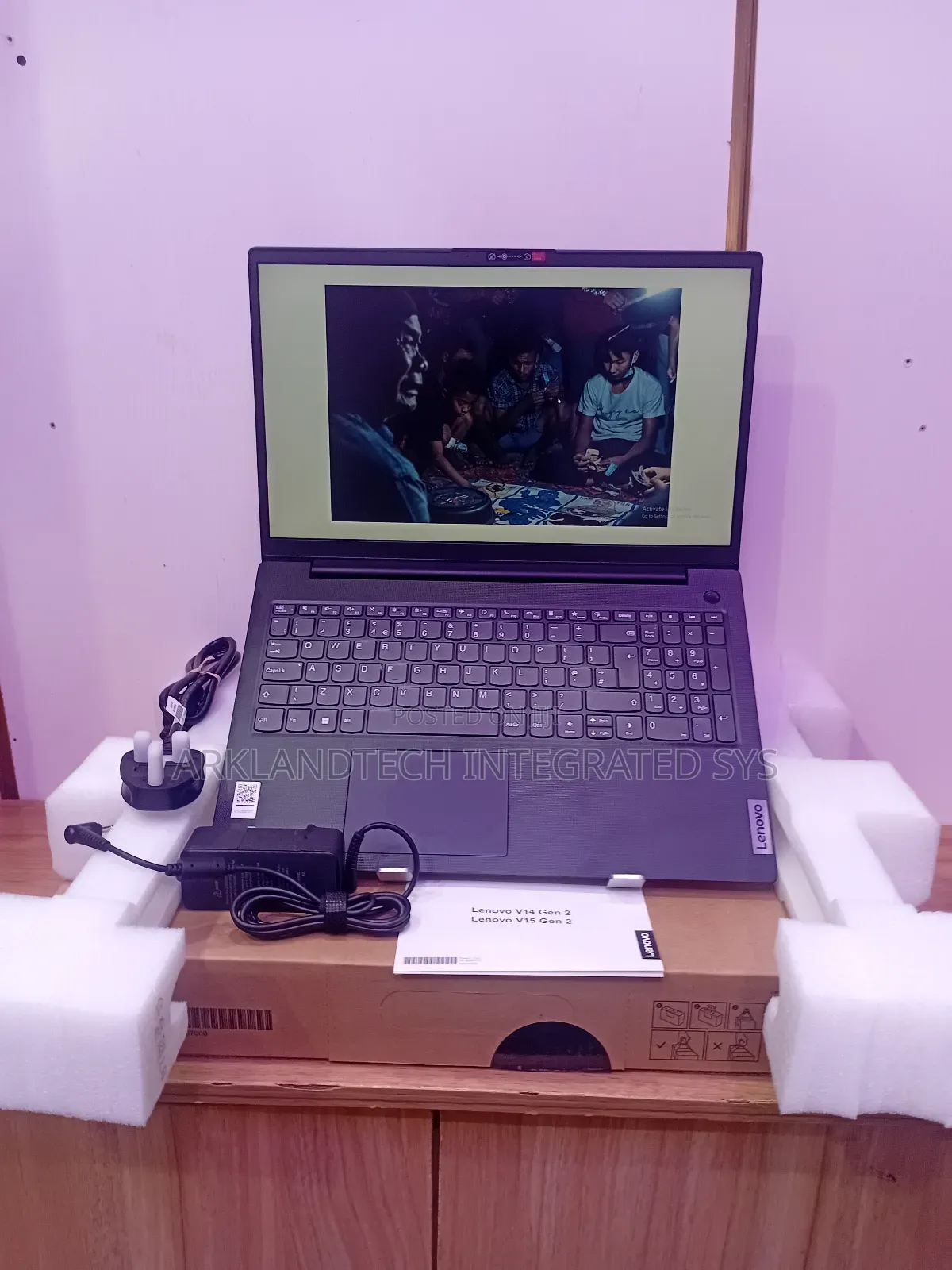 New Laptop Lenovo IdeaPad Z410 8GB Intel Core i3 SSD 512GB
