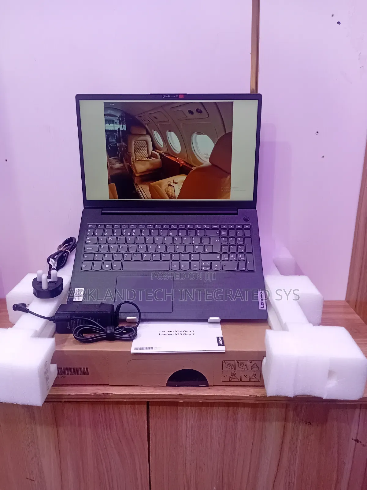 New Laptop Lenovo IdeaPad Z480 8GB Intel Core i3 SSD 512GB