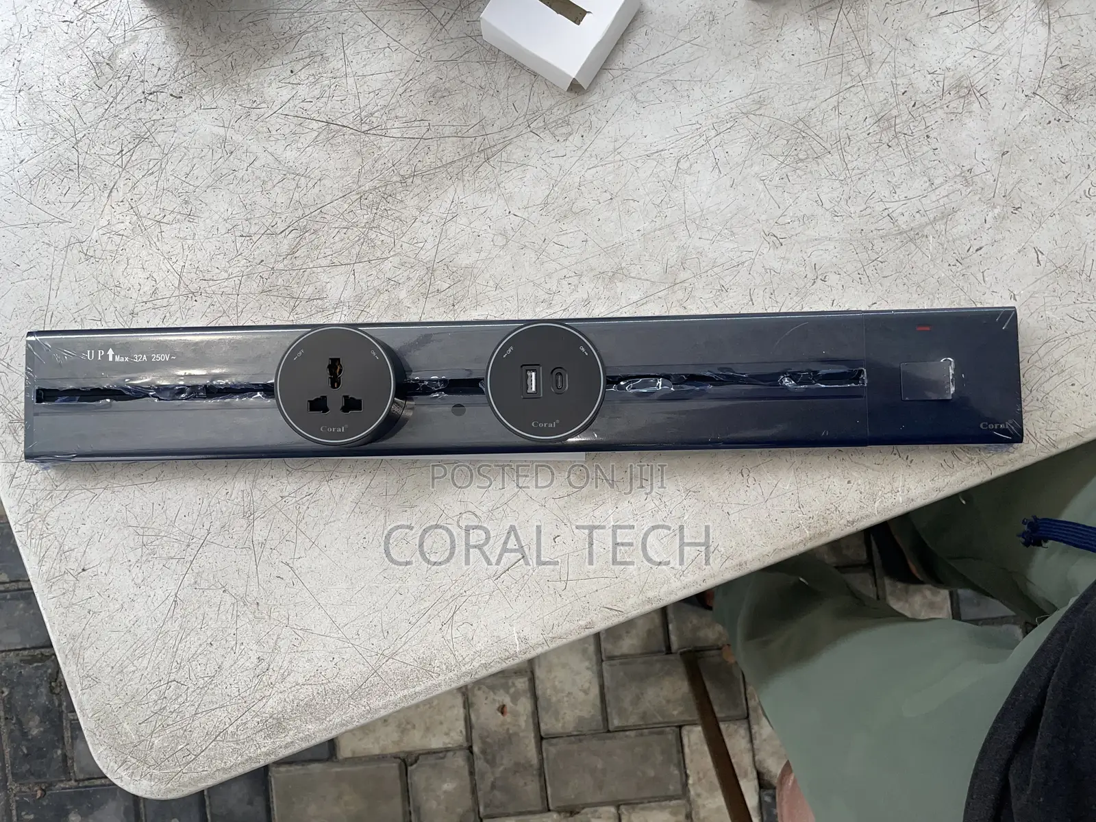 Power Track / Rail Socket