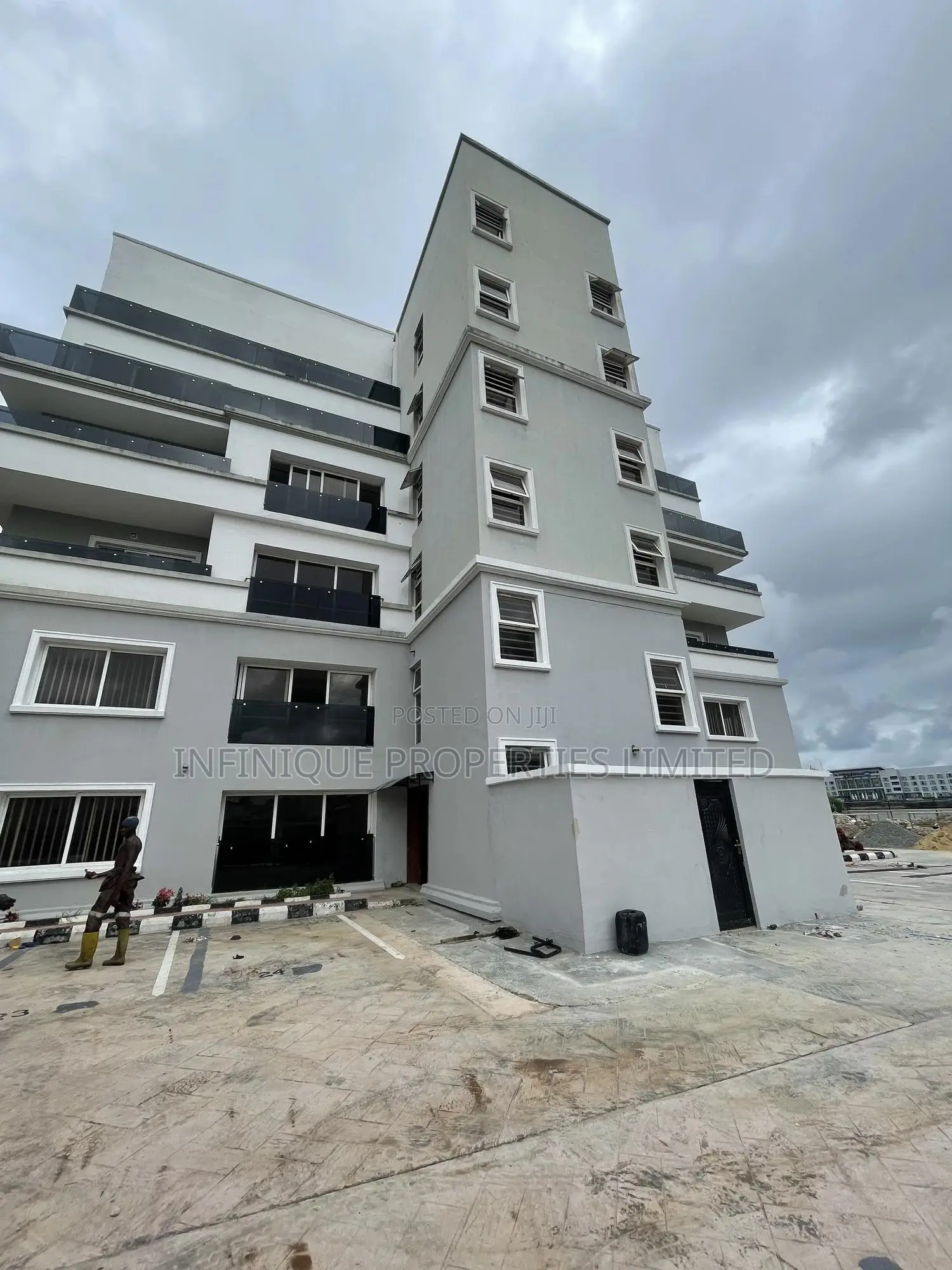 3bdrm Apartment in Ikoyi for sale