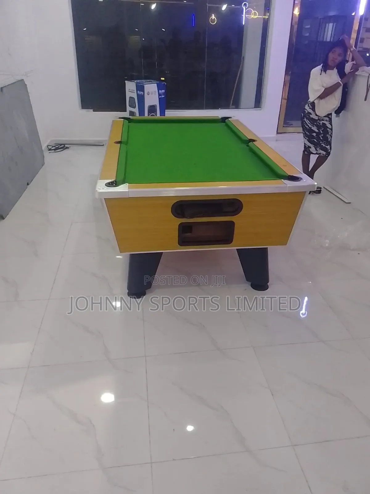 Easy 8 Coin and Marble Snooker Board
