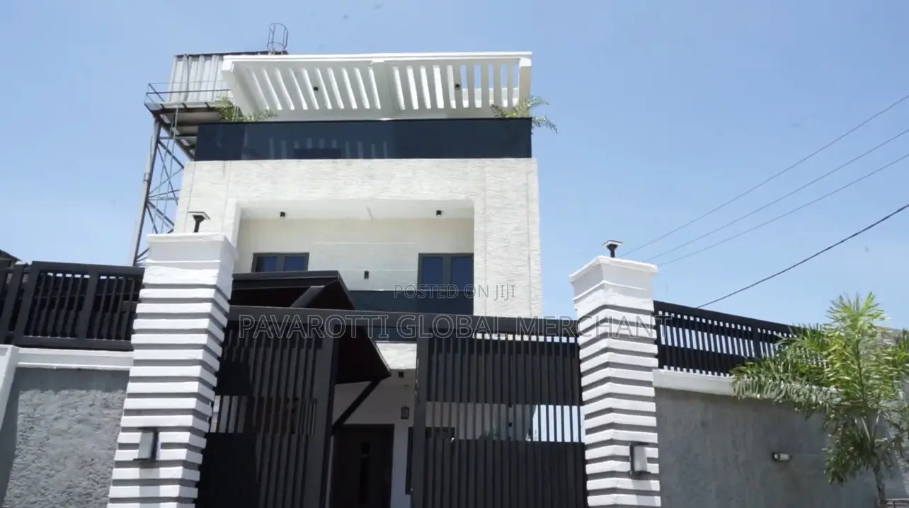 Furnished 4bdrm Duplex in Lekki for sale