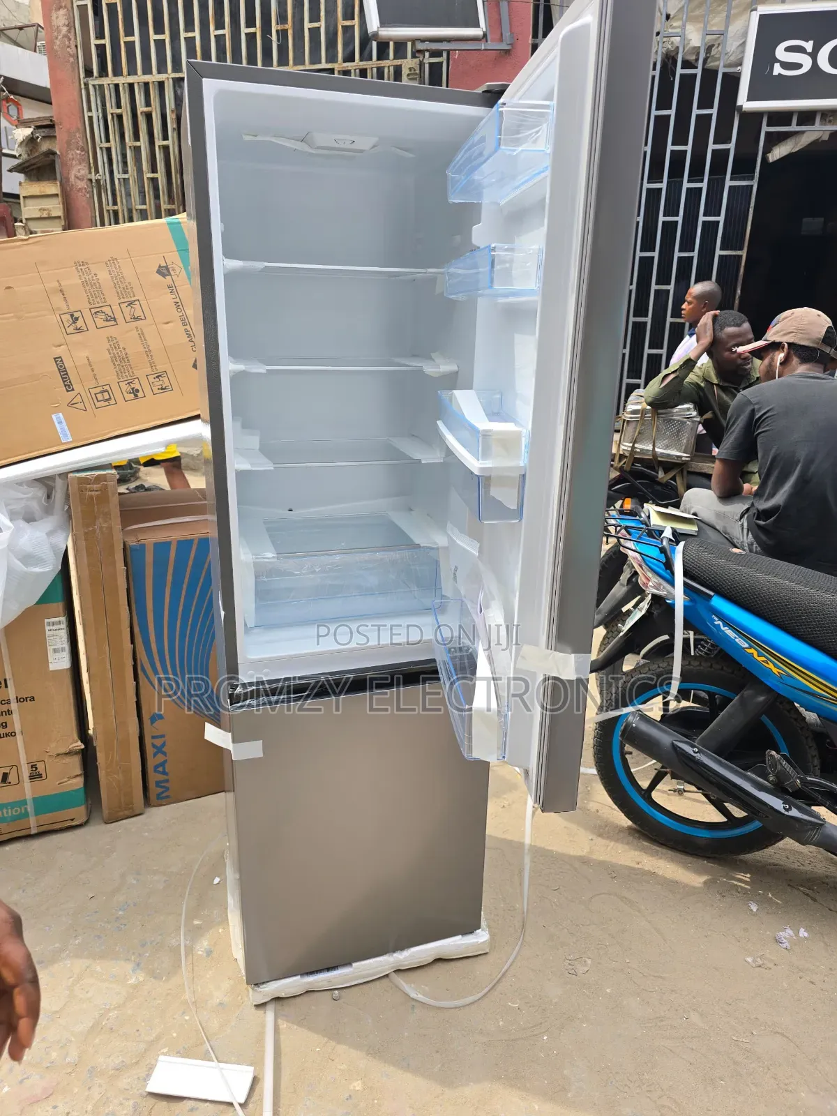 Brand New Hisense Refrigerator With Water Dispenser Rd-35dcb 264litter