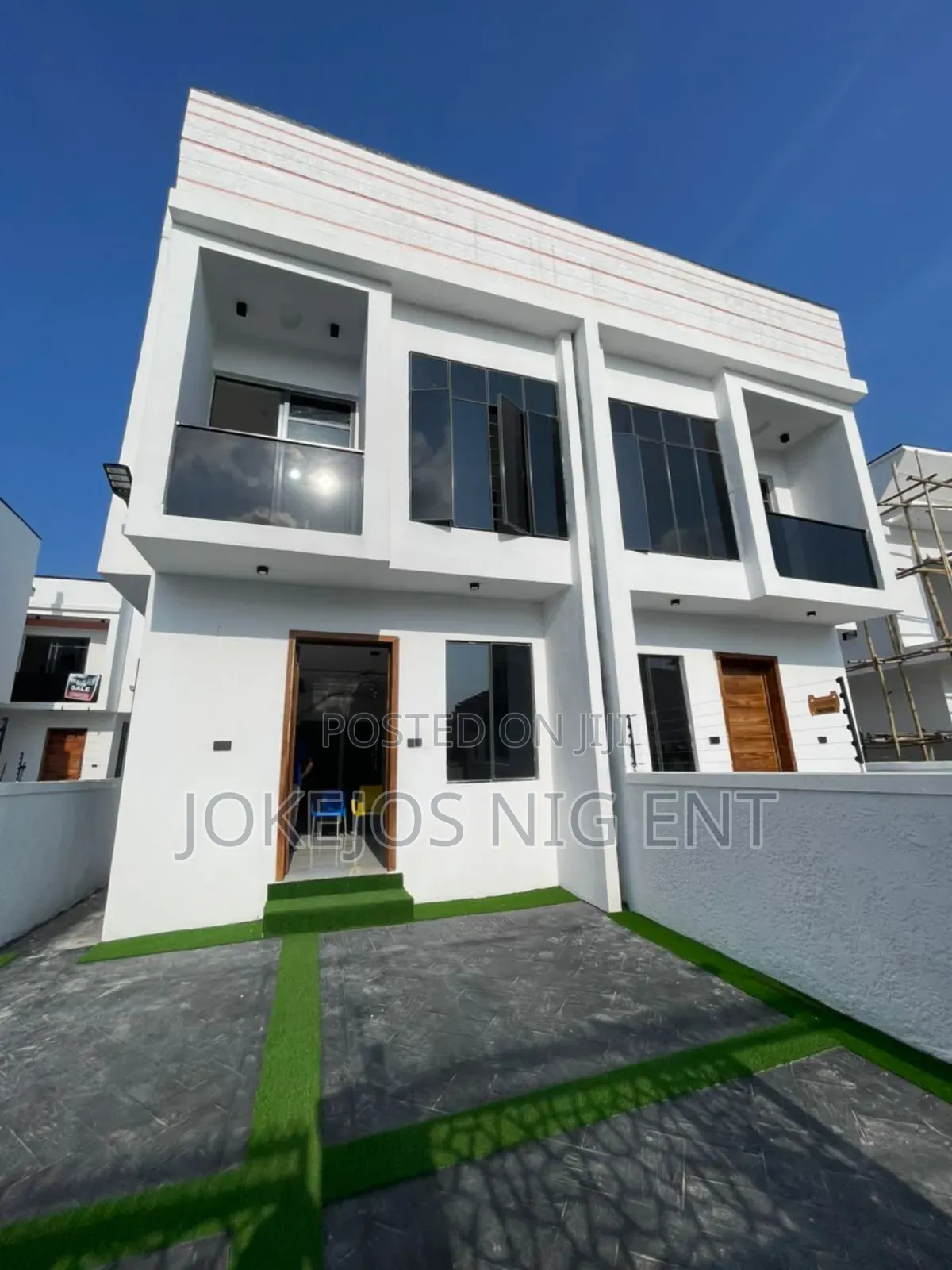 4bdrm Duplex in Orchid Road, Ajah for sale