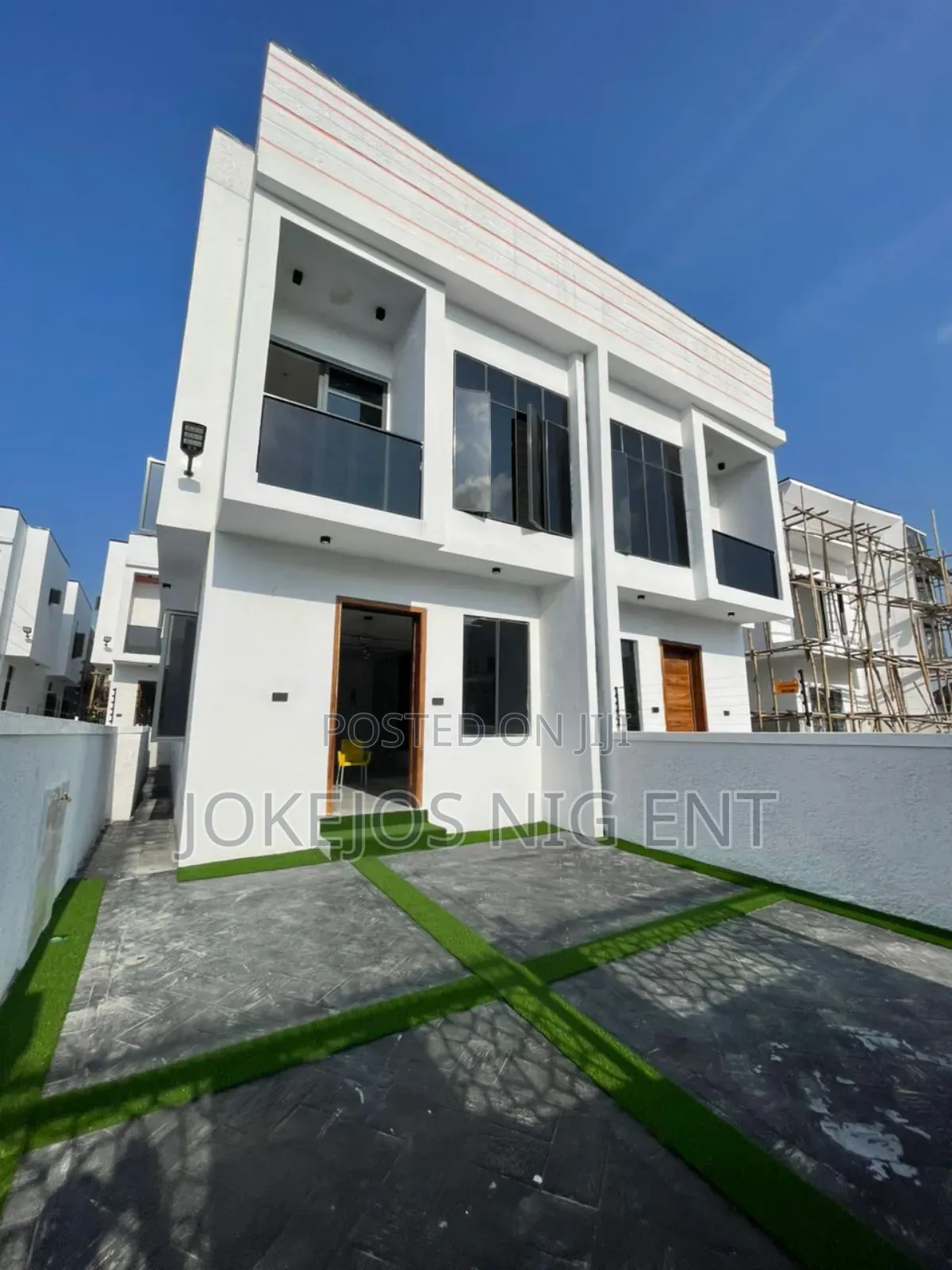 4bdrm Duplex in Orchid Road, Ajah for sale