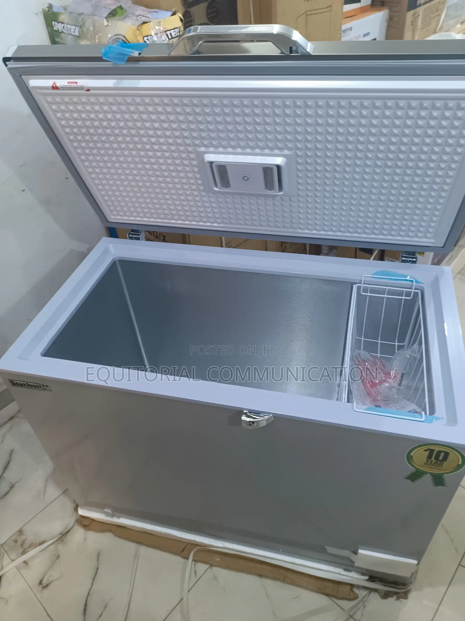Scanfrost 300l Chest Freezer – Sfl300inv Spacious Efficient