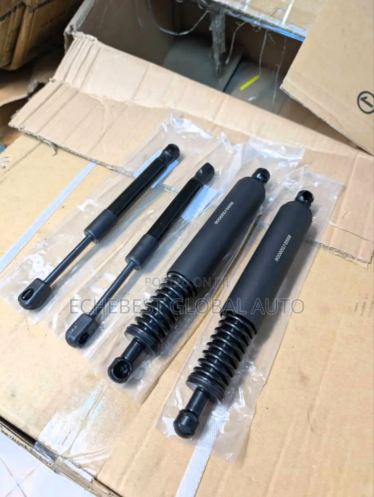 Boot Shock for Porsche. 2004. Touareg. Brand ( New )