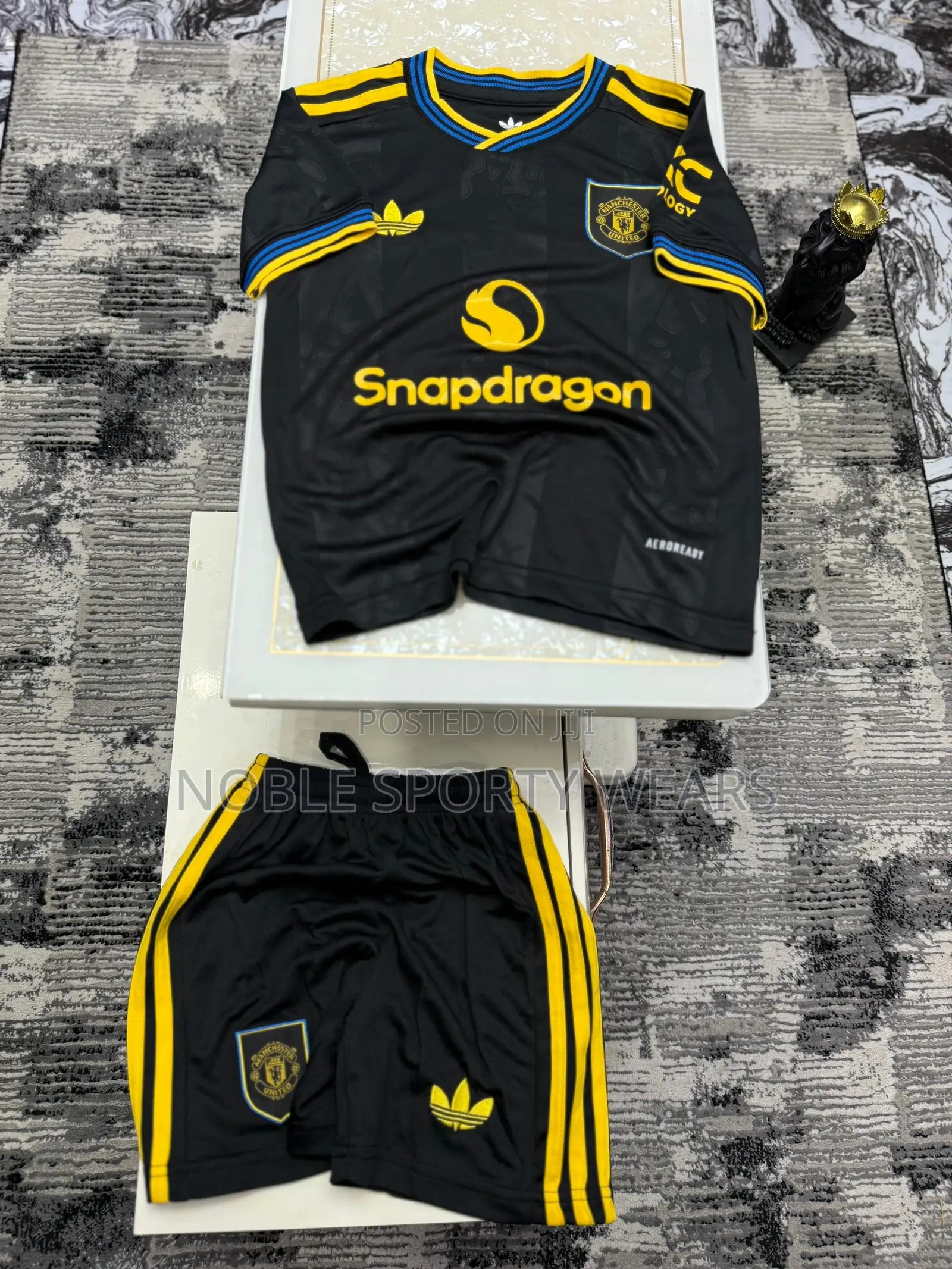 Man Utd Kids 1 to 14 Years Old Jersey Kits Available