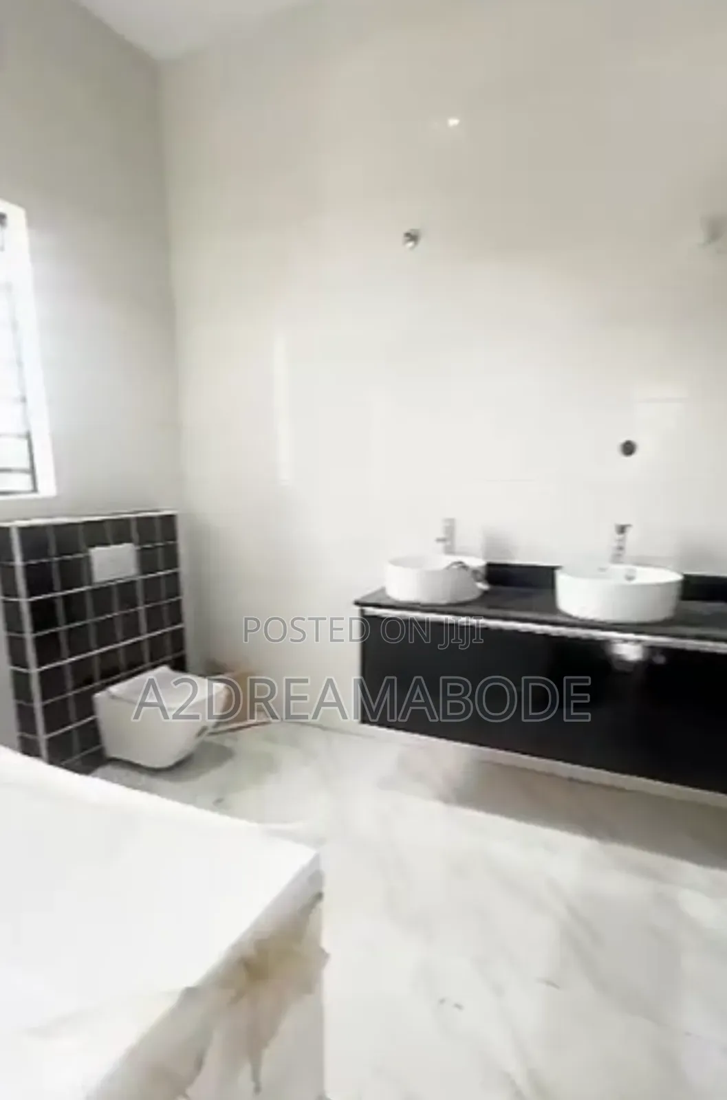 5bdrm Duplex in Ikeja Gra for sale