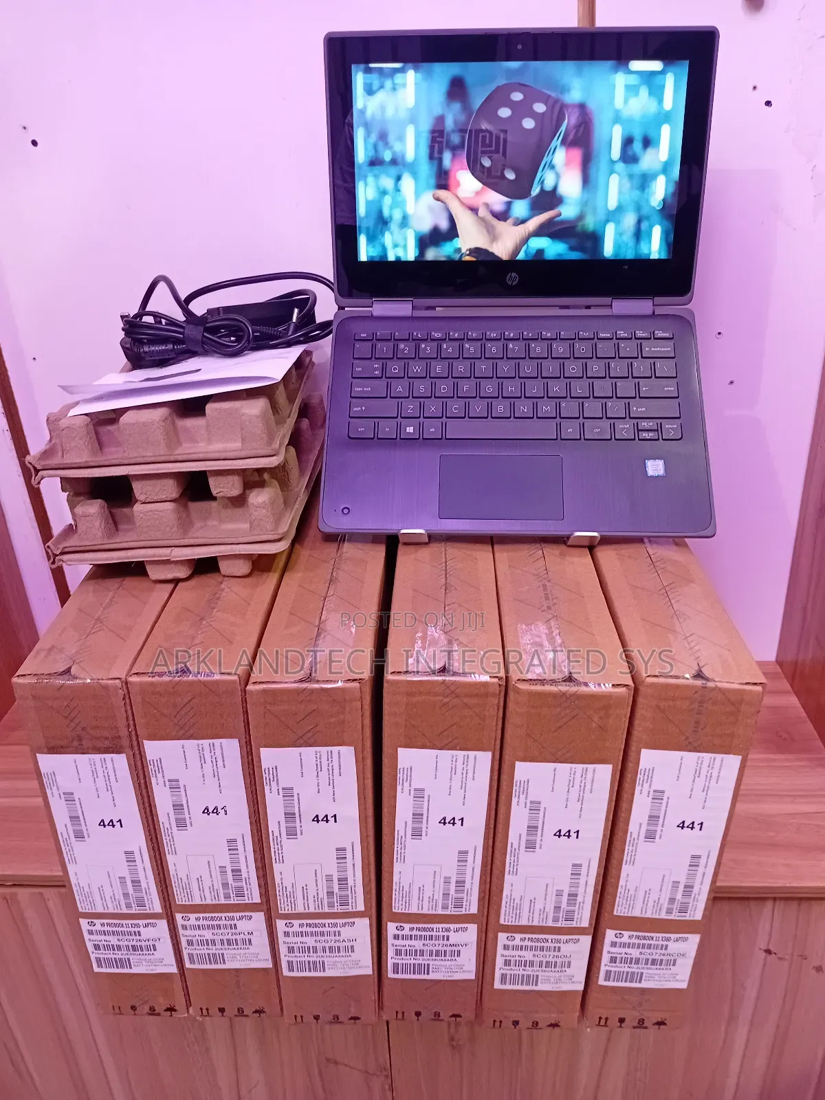New Laptop HP Mini 1104 8GB Intel Core i5 SSD 512GB