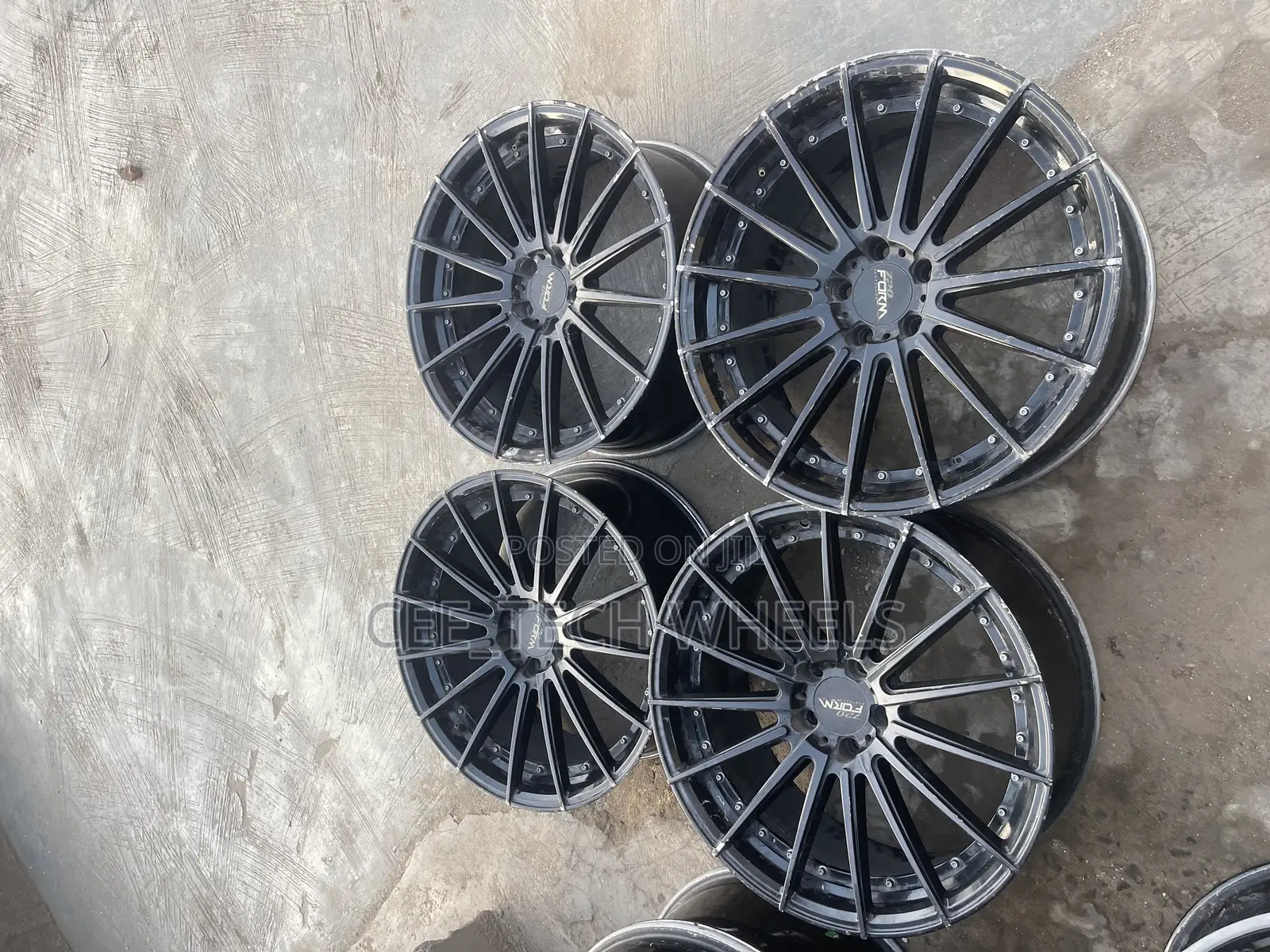 20-inch Sporty Black