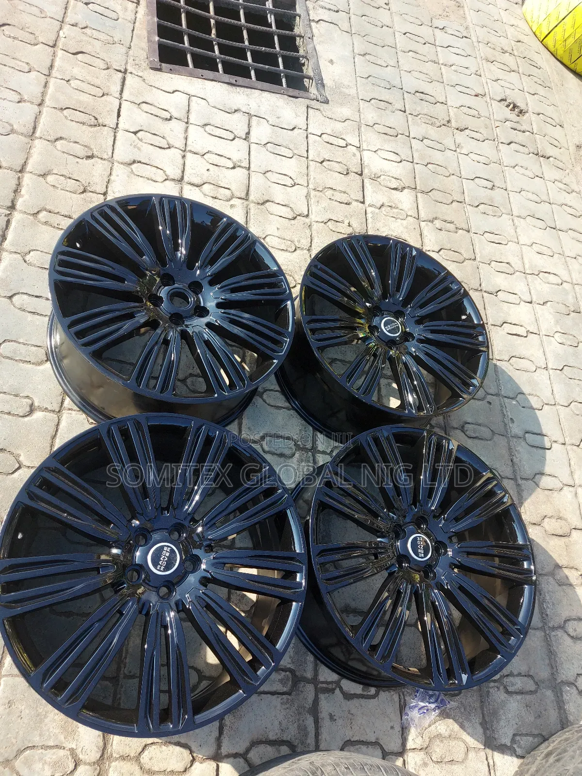 22rim Range Rover Sport Black!