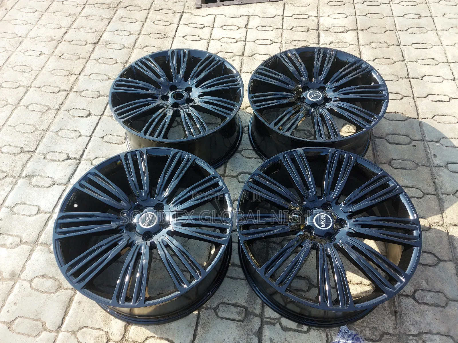 22rim Range Rover Sport Black!