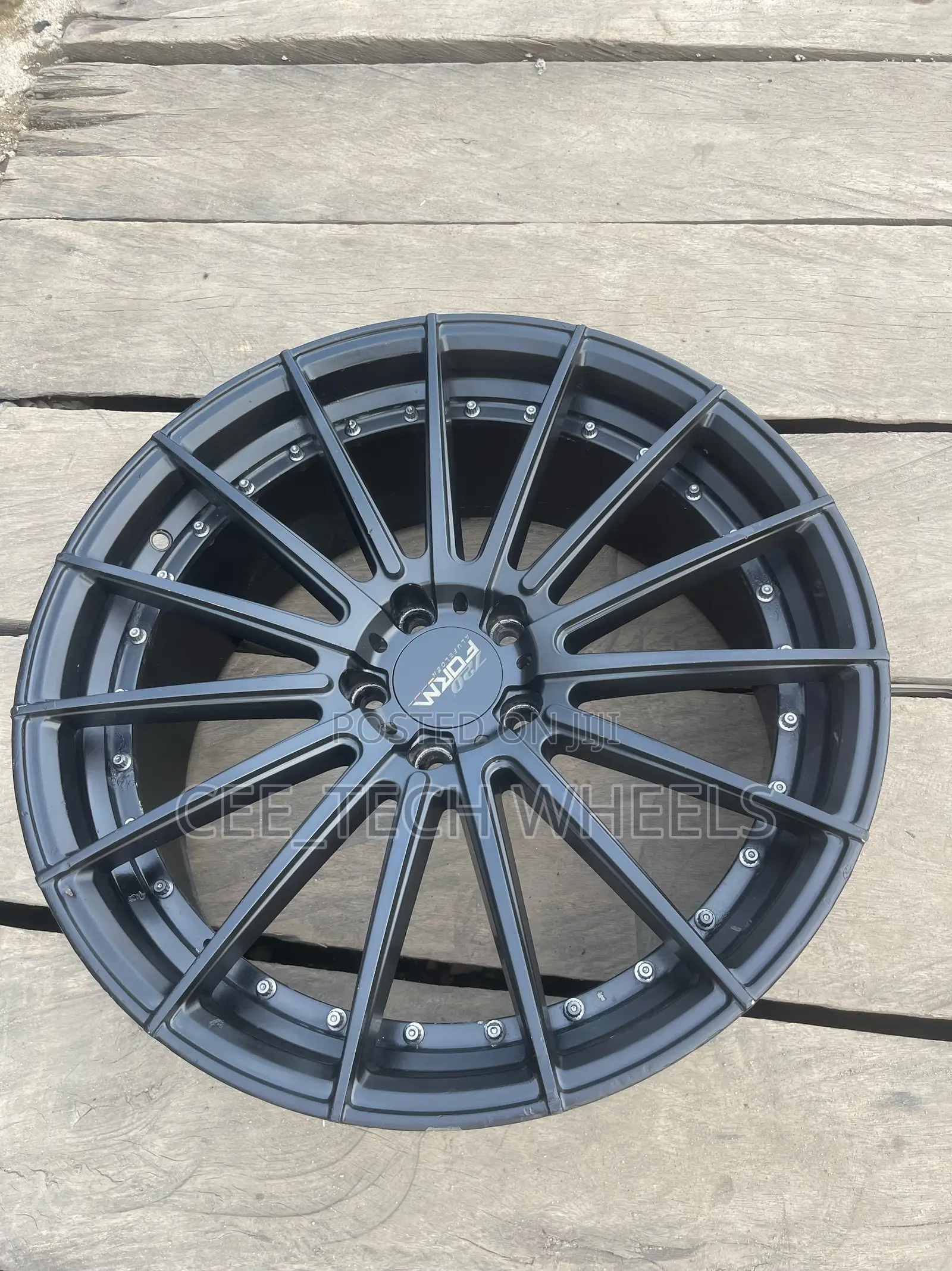20-inch Sporty Black