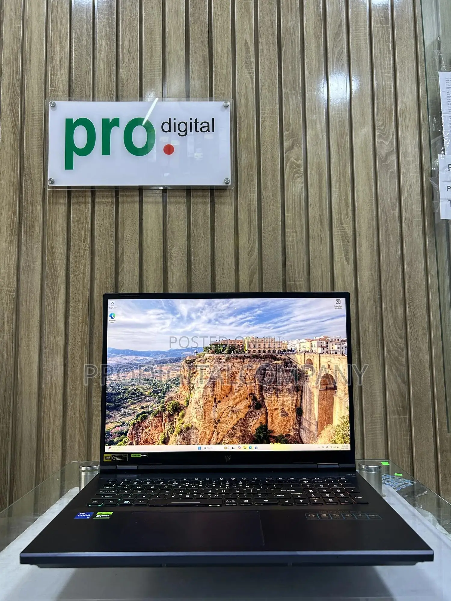 Laptop Acer Predator Helios 18 PH18-71 16GB Intel Core i7 SSD 1T