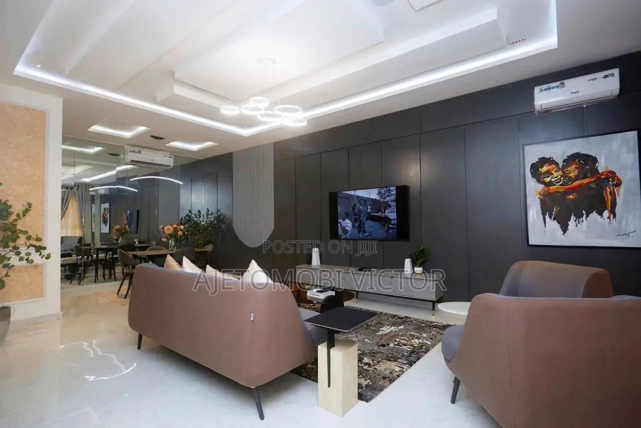 Luxurious 3bedroom Terrace With Gym and Snooker